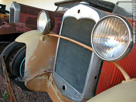 Ford antiguo, cachila -  - IMÁGENES VARIAS. Foto No. 17733