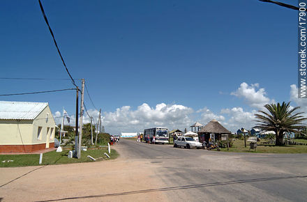  - Punta del Este y balnearios cercanos - URUGUAY. Foto No. 17900
