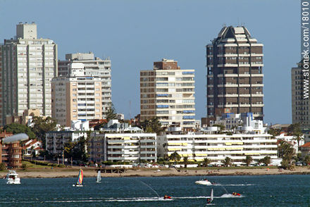  - Punta del Este and its near resorts - URUGUAY. Photo #18010