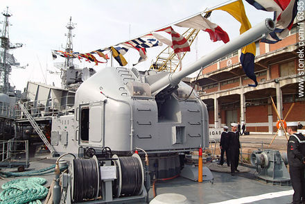 Cañón de buque de la Armada Nacional - Departamento de Montevideo - URUGUAY. Foto No. 16355