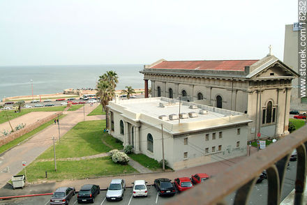 Templo Inglés desde la casa de Julio Herrera y Obes - Departamento de Montevideo - URUGUAY. Foto No. 16252