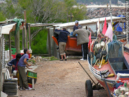 Pescadores artesanales - Departamento de Maldonado - URUGUAY. Foto No. 16091