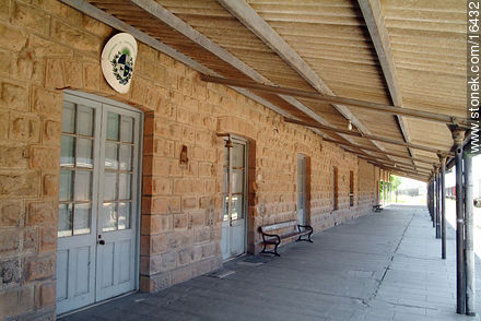 Antigua terminal de trenes - Departamento de Tacuarembó - URUGUAY. Foto No. 16432
