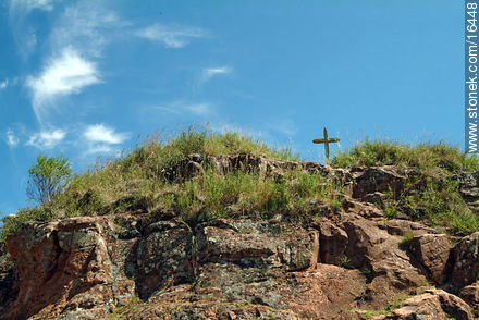 Cerrito indígena. Cementerio. - Departamento de Tacuarembó - URUGUAY. Foto No. 16448