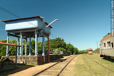 Surtidor de agua de la estación Valle Edén - Departamento de Tacuarembó - URUGUAY. Foto No. 16469