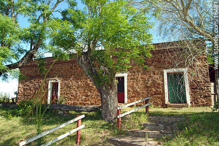 Hogar transitorio de Carlos Gardel - Departamento de Tacuarembó - URUGUAY. Foto No. 16481