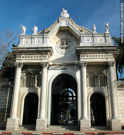 Cementerio Central en Gonzalo Ramírez y Yaguarón. - Departamento de Montevideo - URUGUAY. Foto No. 4059