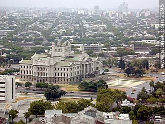 Palacio Legislativo visto desde Torre Antel - Departamento de Montevideo - URUGUAY. Foto No. 2995