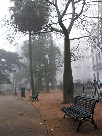 Zabala Square - Department of Montevideo - URUGUAY. Photo #26532