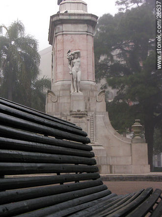 Plaza Zabala - Departamento de Montevideo - URUGUAY. Foto No. 26537