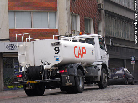 Camión del servicio de limpieza - Departamento de Montevideo - URUGUAY. Foto No. 26555