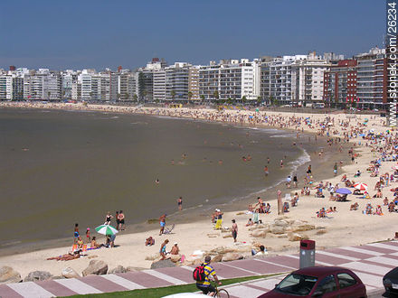 Playa Pocitos - Departamento de Montevideo - URUGUAY. Foto No. 26234