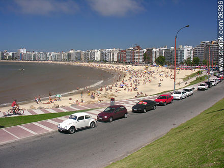 Playa y rambla Pocitos - Departamento de Montevideo - URUGUAY. Foto No. 26236