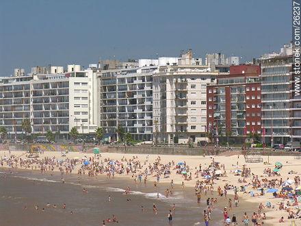 Pocitos beach - Department of Montevideo - URUGUAY. Photo #26237
