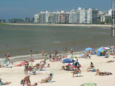 Pocitos beach - Department of Montevideo - URUGUAY. Photo #26242