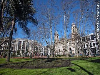 Plaza Constitución (Matriz) - Departamento de Montevideo - URUGUAY. Foto No. 10498