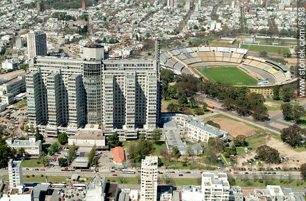 Parque Batlle, Hospital de Clínicas, Av Italia, Estadio Centenario - Departamento de Montevideo - URUGUAY. Foto No. 5193