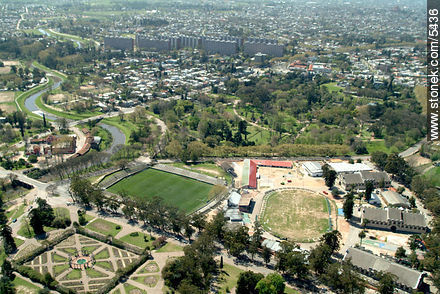 Prado. Rose Garden. Wanders Stadium. Miguelete Creek. - Department of Montevideo - URUGUAY. Foto No. 5333