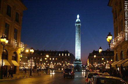 Place Vendôme. Rue de la Paix. Monumento a Napoleón I. - París - FRANCIA. Foto No. 24431