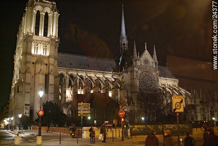 Notre Dame - Paris - FRANCE. Foto No. 24377