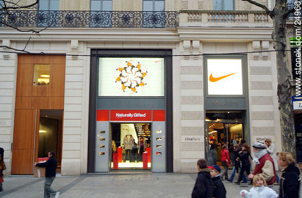 Nike en Champs Elysées - París - FRANCIA. Foto No. 24966