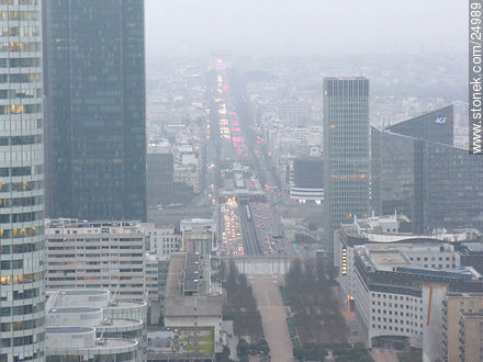 Desde lo alto de La Défense. Av. Charles de Gaulle - París - FRANCIA. Foto No. 24989