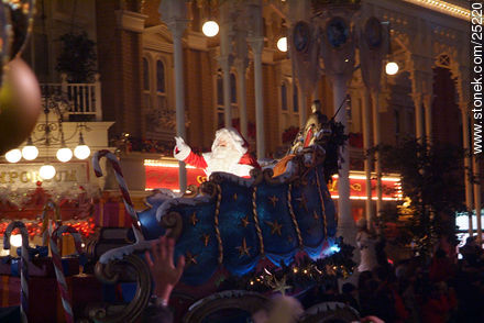 Desfile de Navidad en Eurodisney - París - FRANCIA. Foto No. 25220