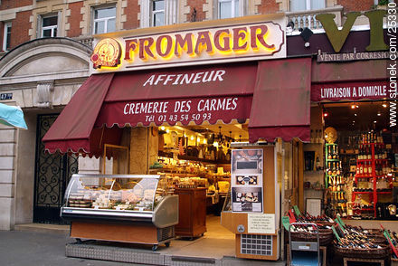 Fromager en la place Maubert - París - FRANCIA. Foto No. 25330
