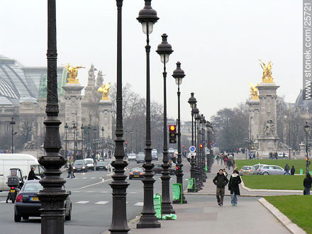 Hôtel des Invalides. Esplenade des Invalides. Av. du Maréchal Gallieni - París - FRANCIA. Foto No. 25721