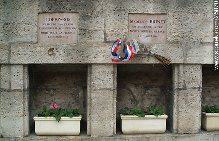 Homenaje a caídos en la segunda guerra mundial. - París - FRANCIA. Foto No. 25870