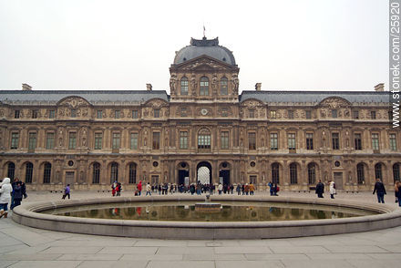 Musée du Louvre - París - FRANCIA. Foto No. 25920