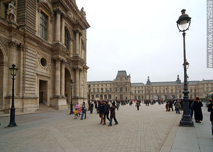 Musée du Louvre - Paris - FRANCE. Foto No. 25939