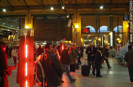 Calefactores en la Gare du Nord - París - FRANCIA. Foto No. 25985