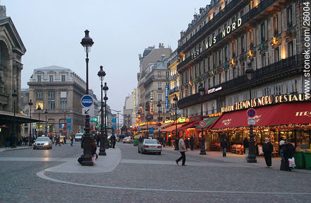Rue du Dunkerque - Paris - FRANCE. Photo #26004