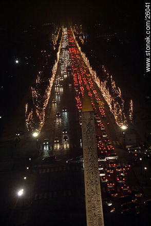 Obelisque. Avenue des Champs Elysées. - Paris - FRANCE. Foto No. 26041