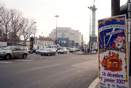 Boulevard de Beaumarchais. Al fondo, la Ópera de Ott - París - FRANCIA. Foto No. 26097