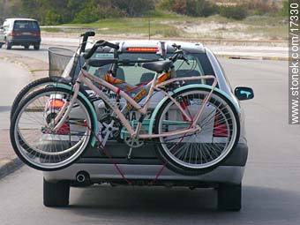 Nos vamos de vacaciones - Departamento de Montevideo - URUGUAY. Foto No. 17330