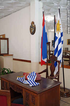Oficina del Registro Civil - Departamento de Montevideo - URUGUAY. Foto No. 17388
