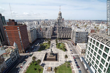 Plaza Independencia - Departamento de Montevideo - URUGUAY. Foto No. 17433