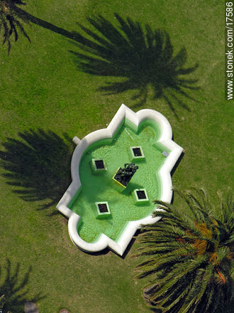 Fuente de la Plaza Independencia - Departamento de Montevideo - URUGUAY. Foto No. 17586