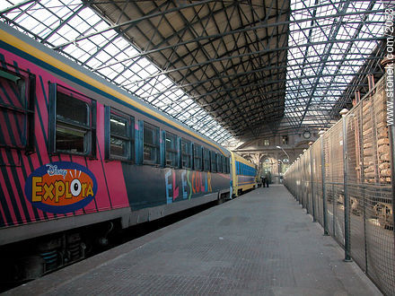 AFE - Antigua Estación Central de Trenes General Artigas,. - Departamento de Montevideo - URUGUAY. Foto No. 2053