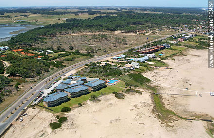 Hotel Las Dunas en Ruta 10 - Punta del Este y balnearios cercanos - URUGUAY. Foto No. 20964