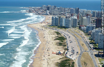  - Punta del Este y balnearios cercanos - URUGUAY. Foto No. 21055