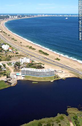  - Punta del Este y balnearios cercanos - URUGUAY. Foto No. 21263