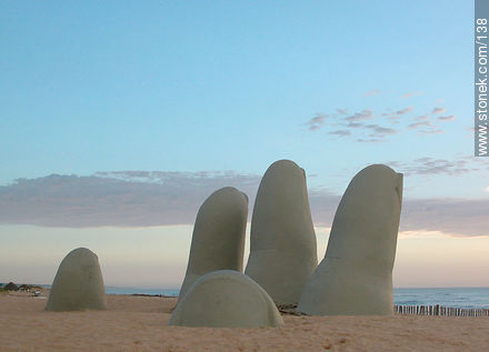 - Punta del Este y balnearios cercanos - URUGUAY. Foto No. 138