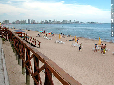  - Punta del Este y balnearios cercanos - URUGUAY. Foto No. 313