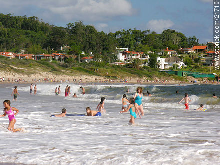 Playa de Punta Colorada - Departamento de Maldonado - URUGUAY. Foto No. 21710