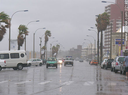 Rambla lluviosa - Departamento de Maldonado - URUGUAY. Foto No. 22192