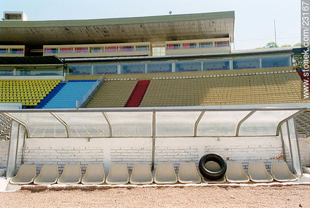 Banco de suplentes del estadio Centenario -  - IMÁGENES VARIAS. Foto No. 23167