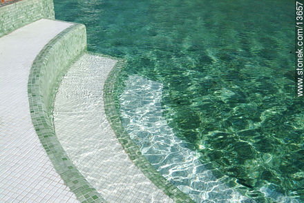 Escaleras a la piscina -  - IMÁGENES VARIAS. Foto No. 13657